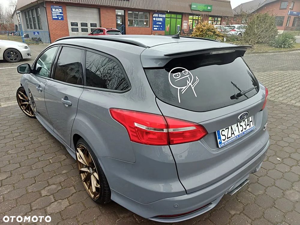 Ford Focus 2.0 TDCi ST - 13