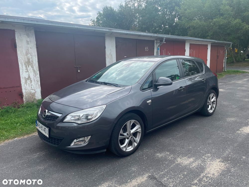 Opel Astra 1.4 150 Jahre - 4