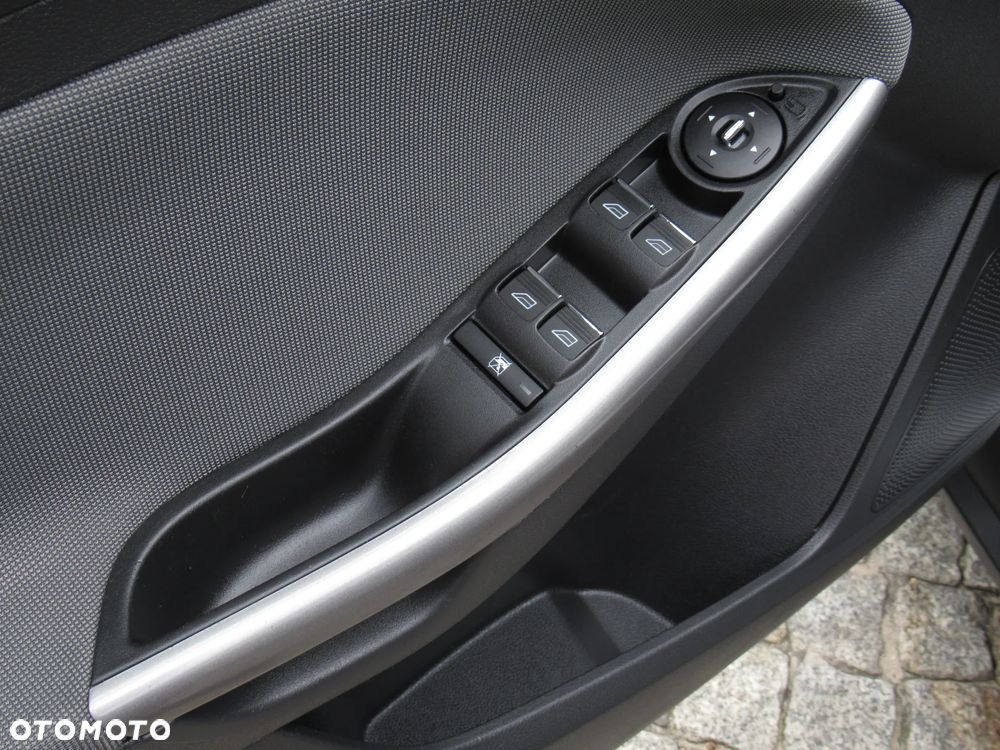 Ford Focus 1.6 Ambiente - 25