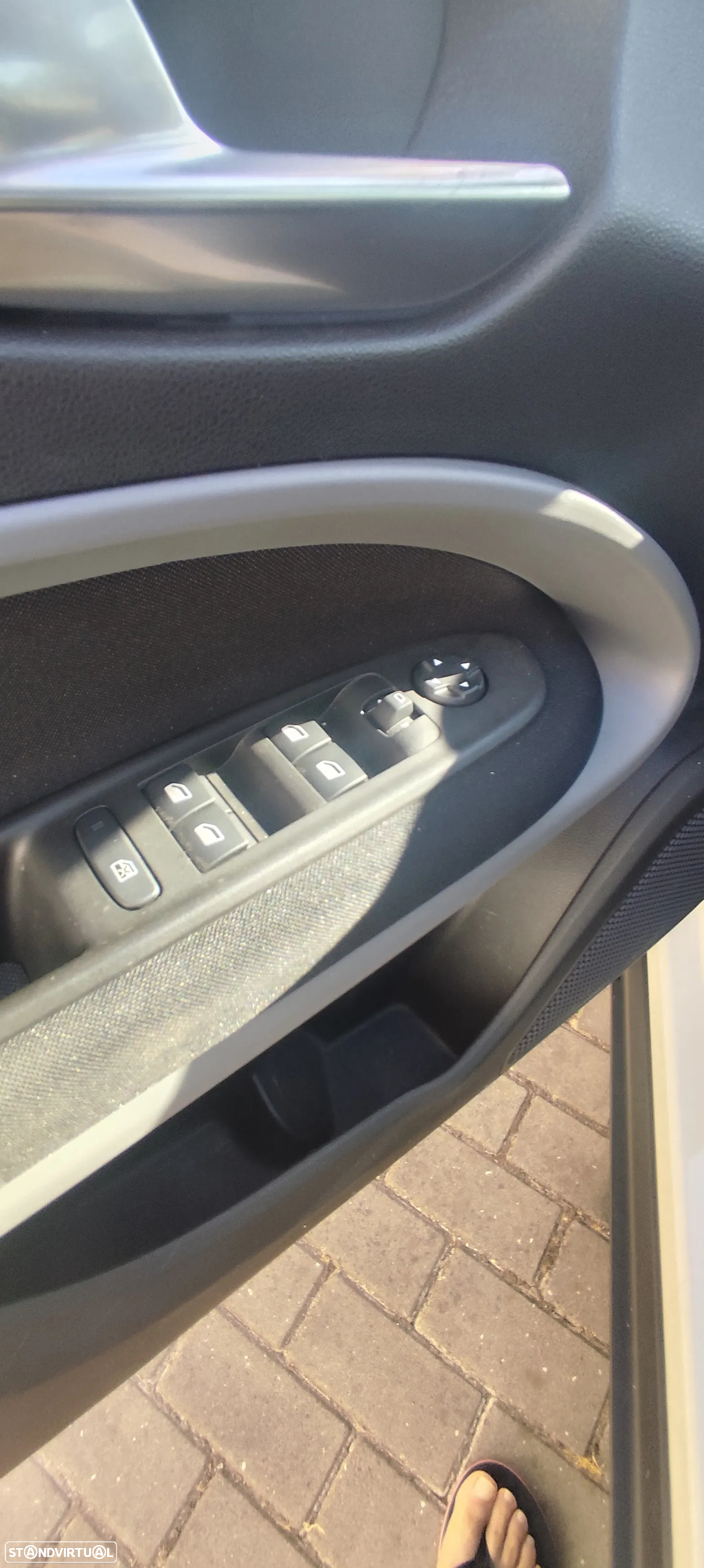 Jeep Avenger 54 kWh Longitude - 20