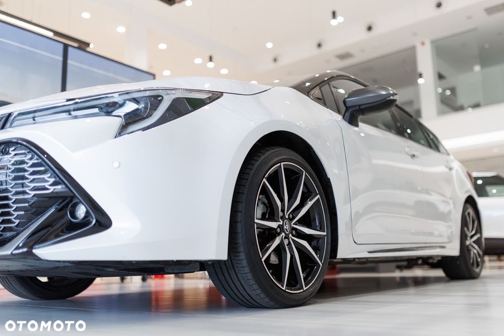 Toyota Corolla - 25