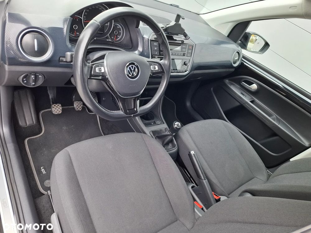 Volkswagen up! - 23