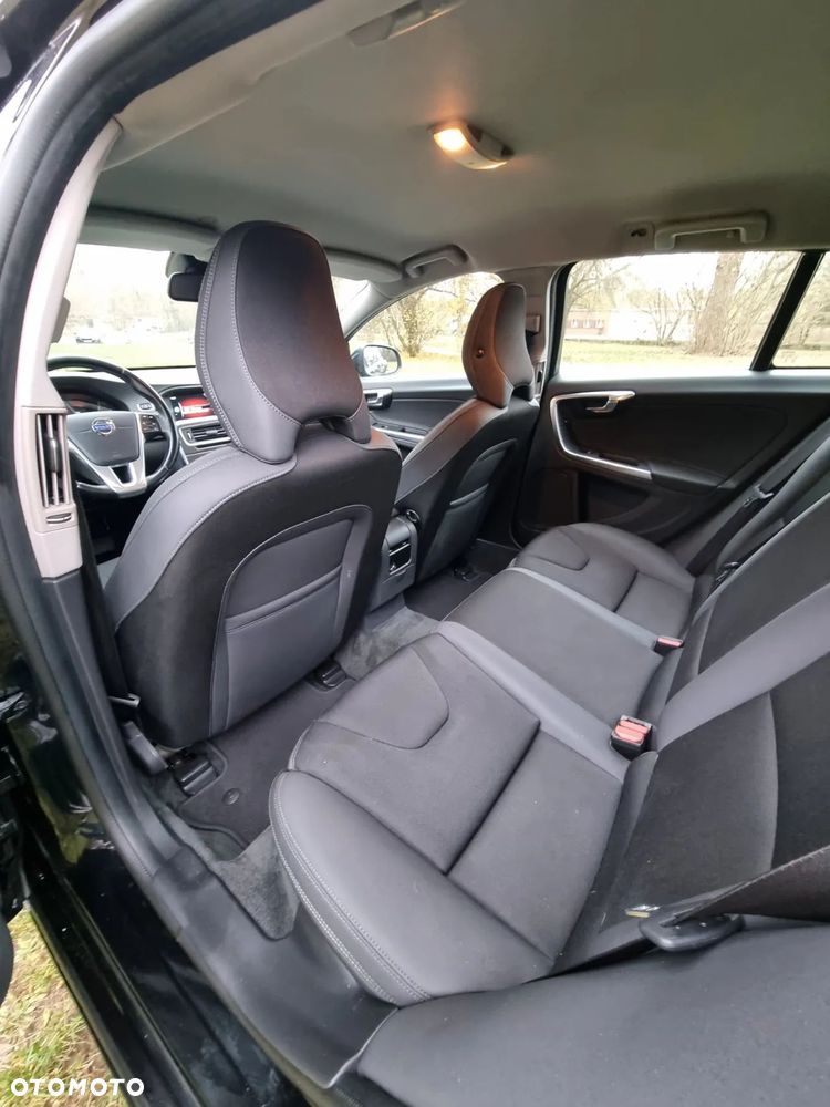 Volvo V60 D3 Geartronic Momentum - 15