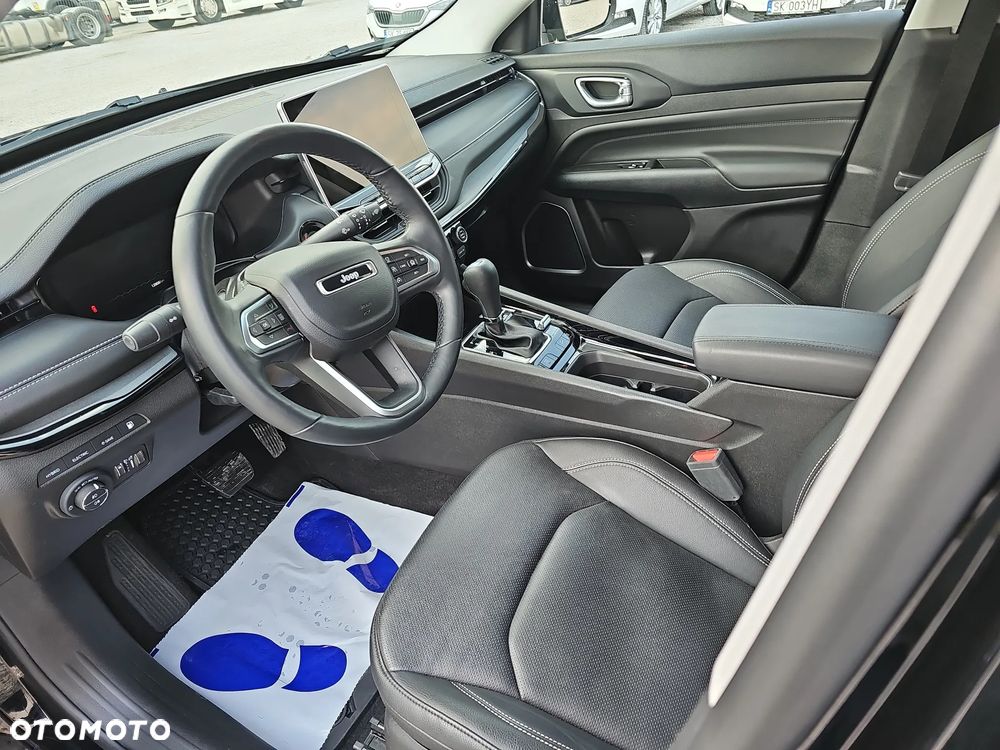 Jeep Compass - 10
