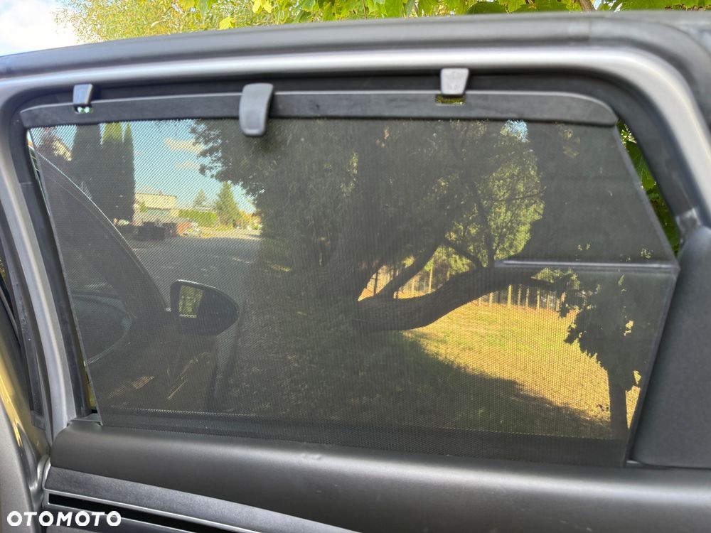 Hyundai Tucson 1.6 T-GDi HEV Executive 2WD - 32