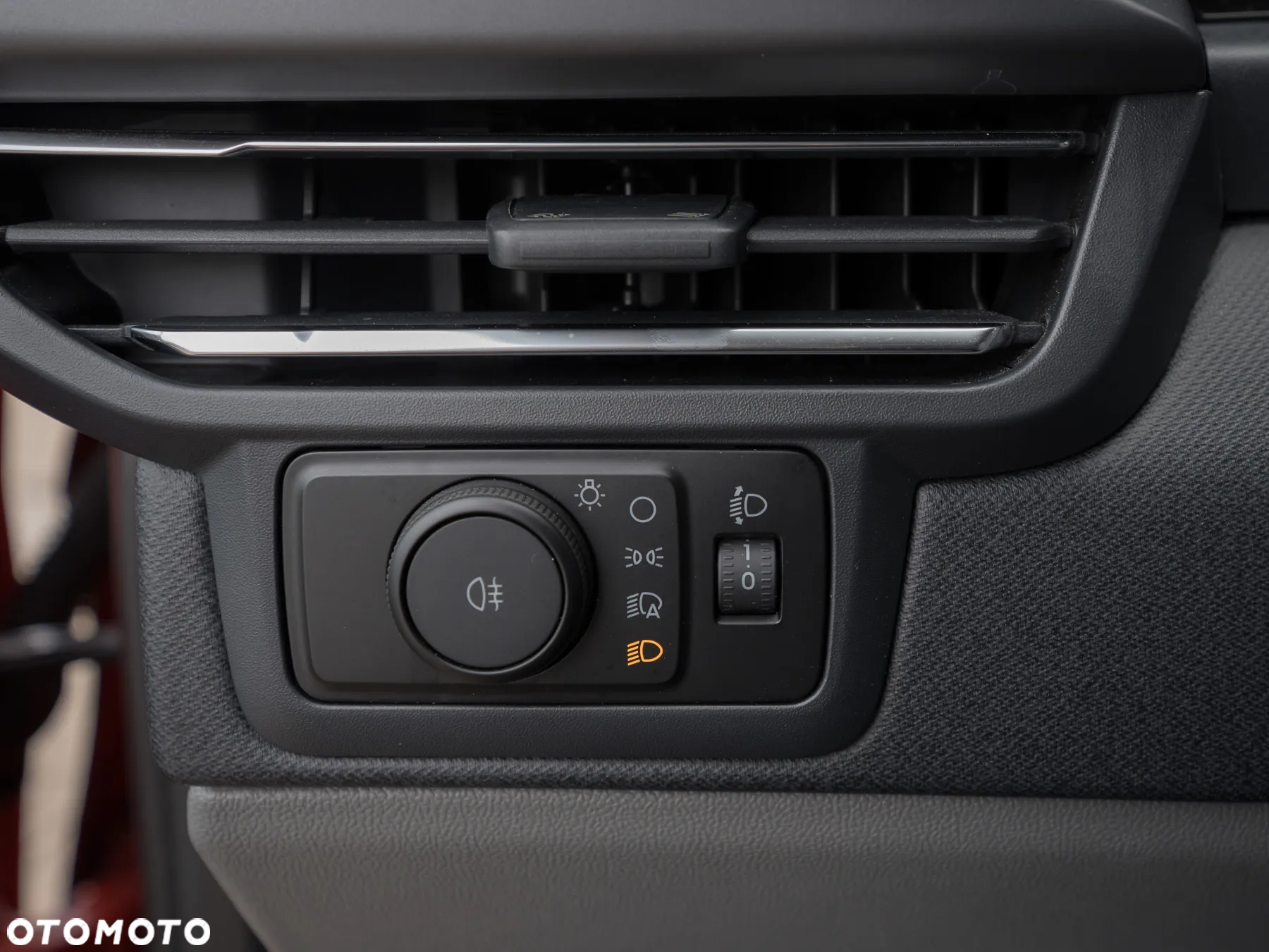 Ford Tourneo Custom 320 L2H1 4x4 Autm TitaniumX - 31