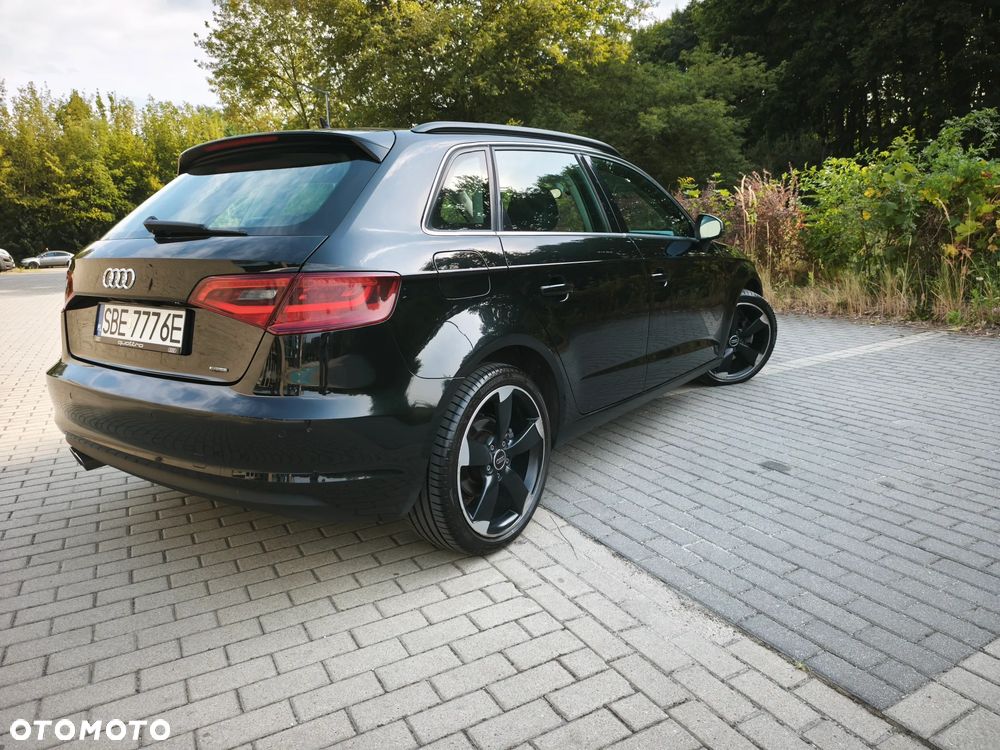 Audi A3 Sportback 2.0 TDI (clean diesel) quattro S tronic Ambiente - 13