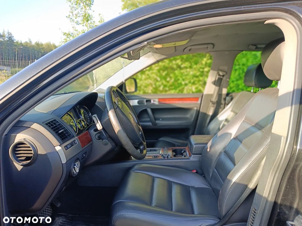Volkswagen Touareg 2.5 R5 TDI Tiptr - 9
