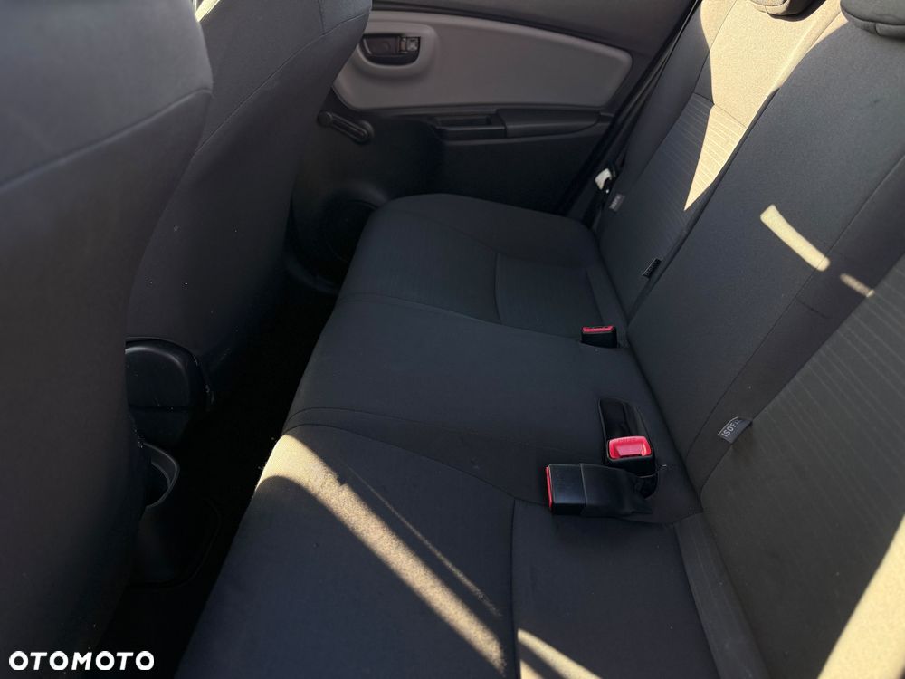 Toyota Yaris - 7