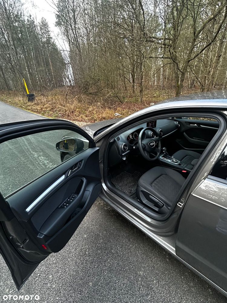 Audi A3 Sportback 1.6 TDI S tronic - 15