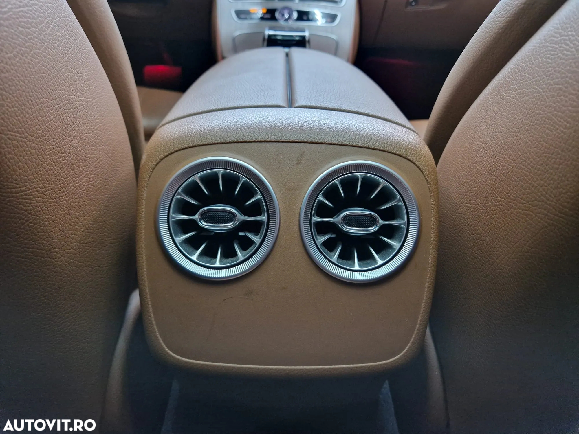 Mercedes-Benz E 220 d Coupe Aut. - 29