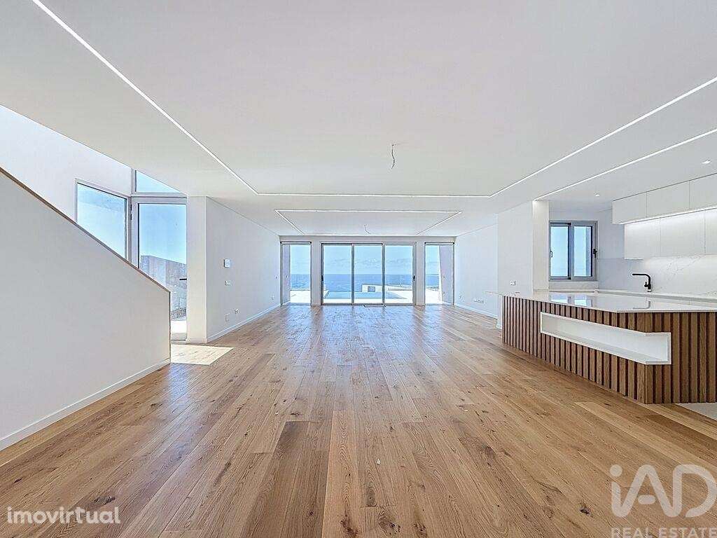 Casa / Villa T3 em São Martinho - Grande imagem: 3/35