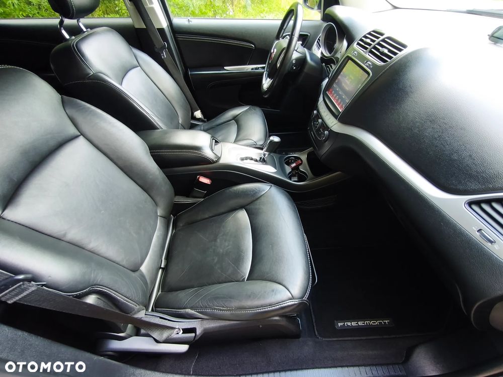 Fiat Freemont 2.0 Multijet Lounge AWD - 34