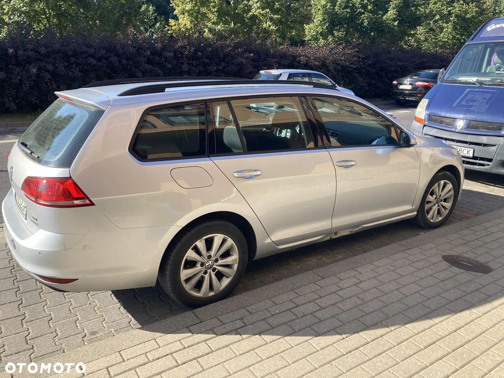 Volkswagen Golf 1.6 TDI BlueMot Comfortline - 2