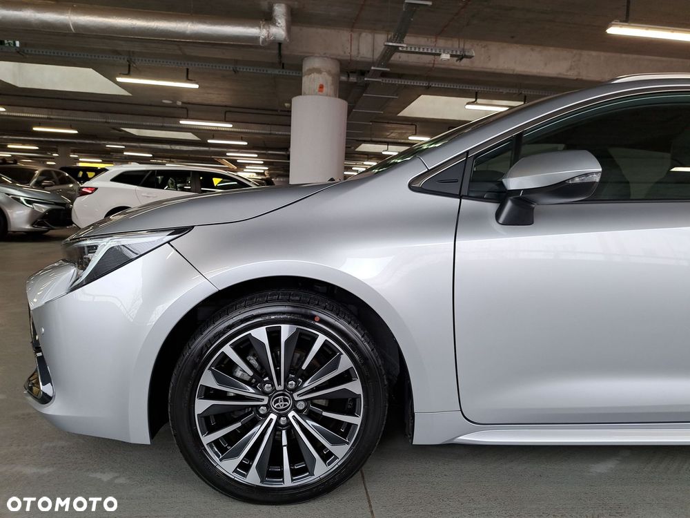 Toyota Corolla 1.8 Hybrid Style - 36