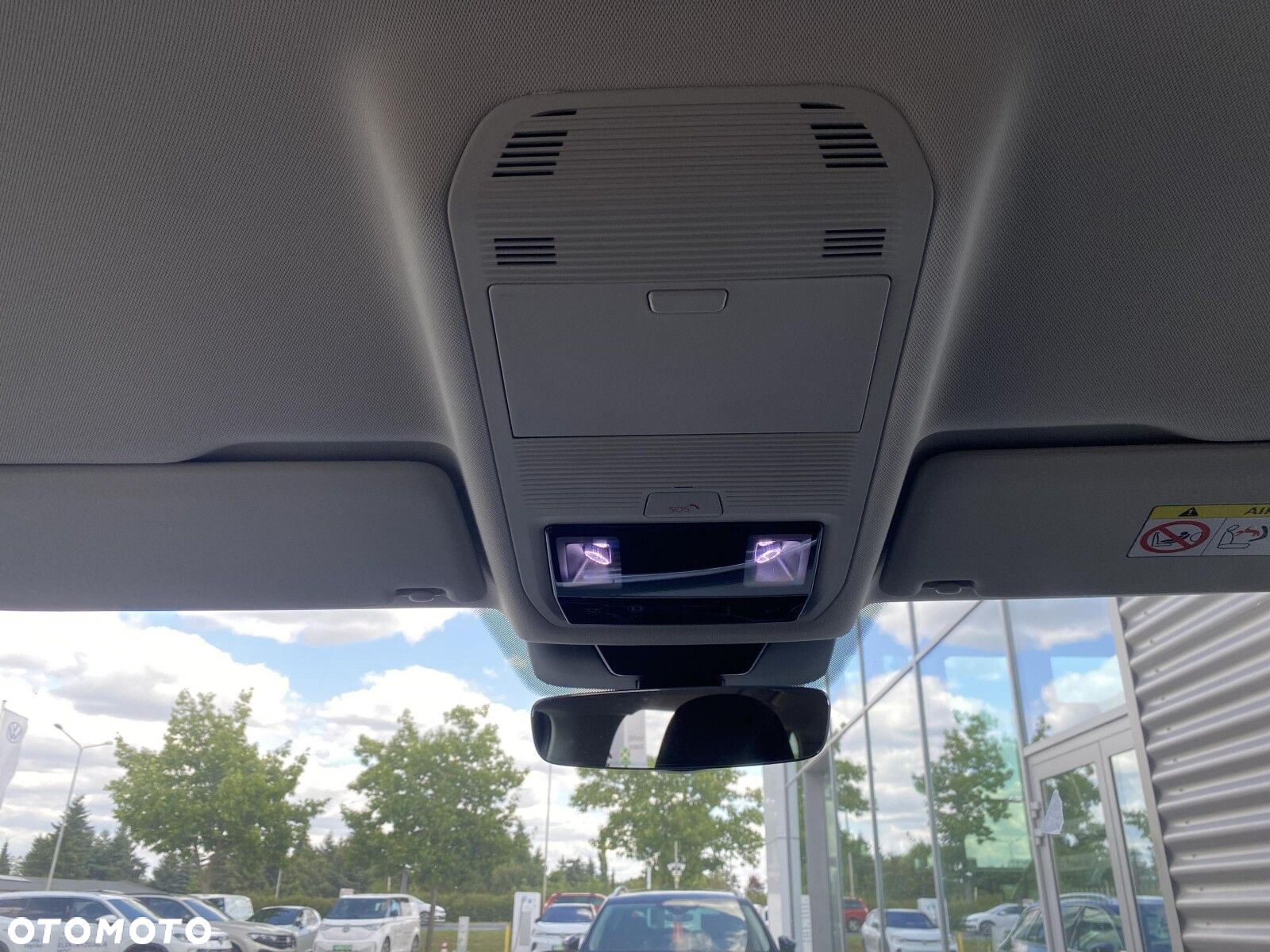 Volkswagen Tiguan - 33