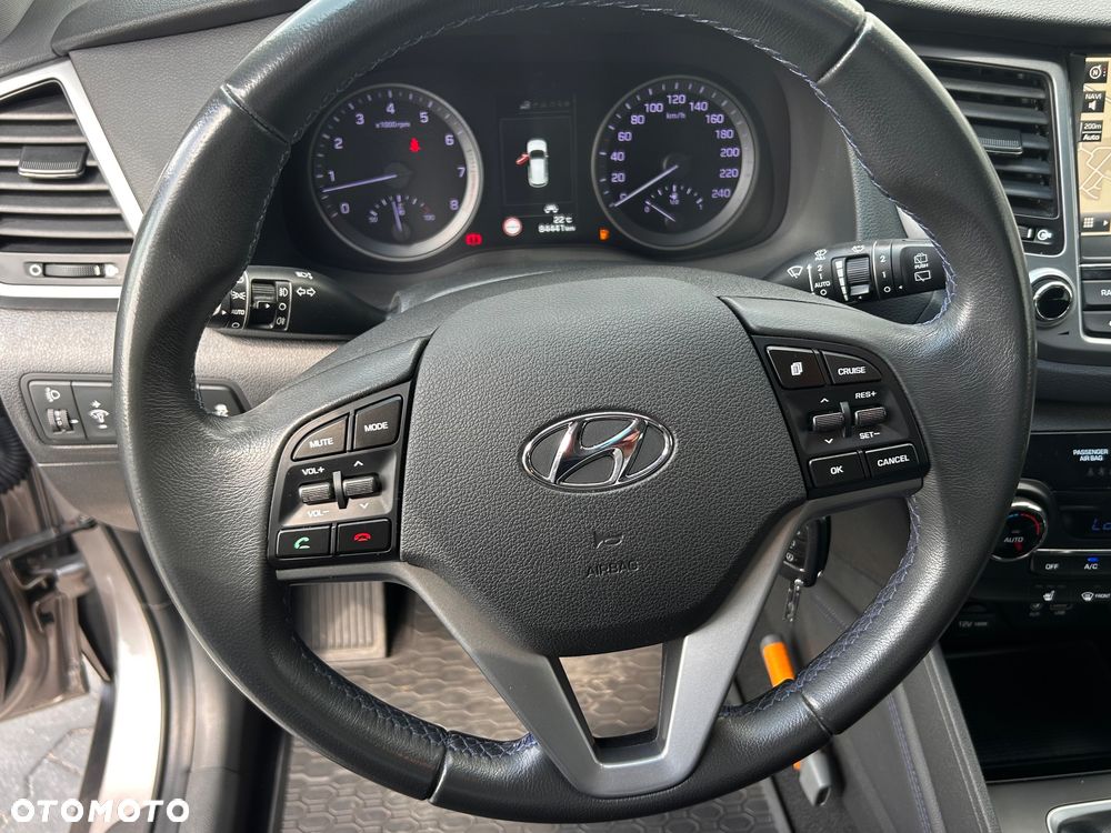 Hyundai Tucson 1.6 GDI BlueDrive GO 2WD - 24