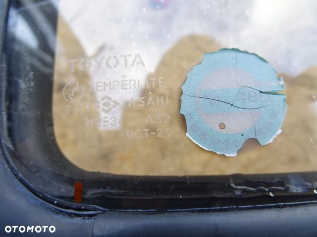 SZYBA KLAPY TYŁ TYLNEJ TOYOTA ESTIMA 90-00 - 2