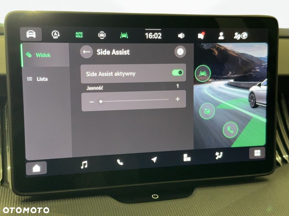 Skoda Superb 2.0 TDI SCR Selection DSG - 32