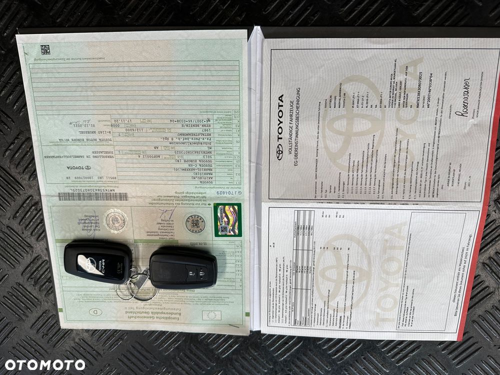 Toyota C-HR 2.0 Hybrid Business-Edition - 35