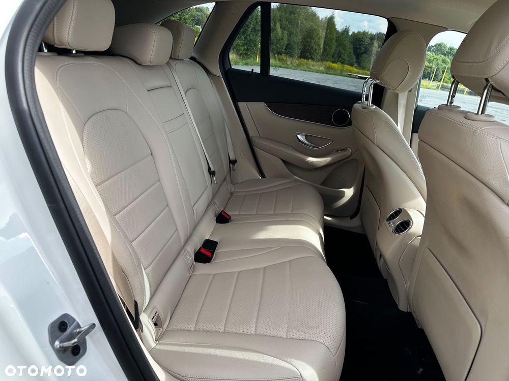 Mercedes-Benz GLC 300 4-Matic - 20