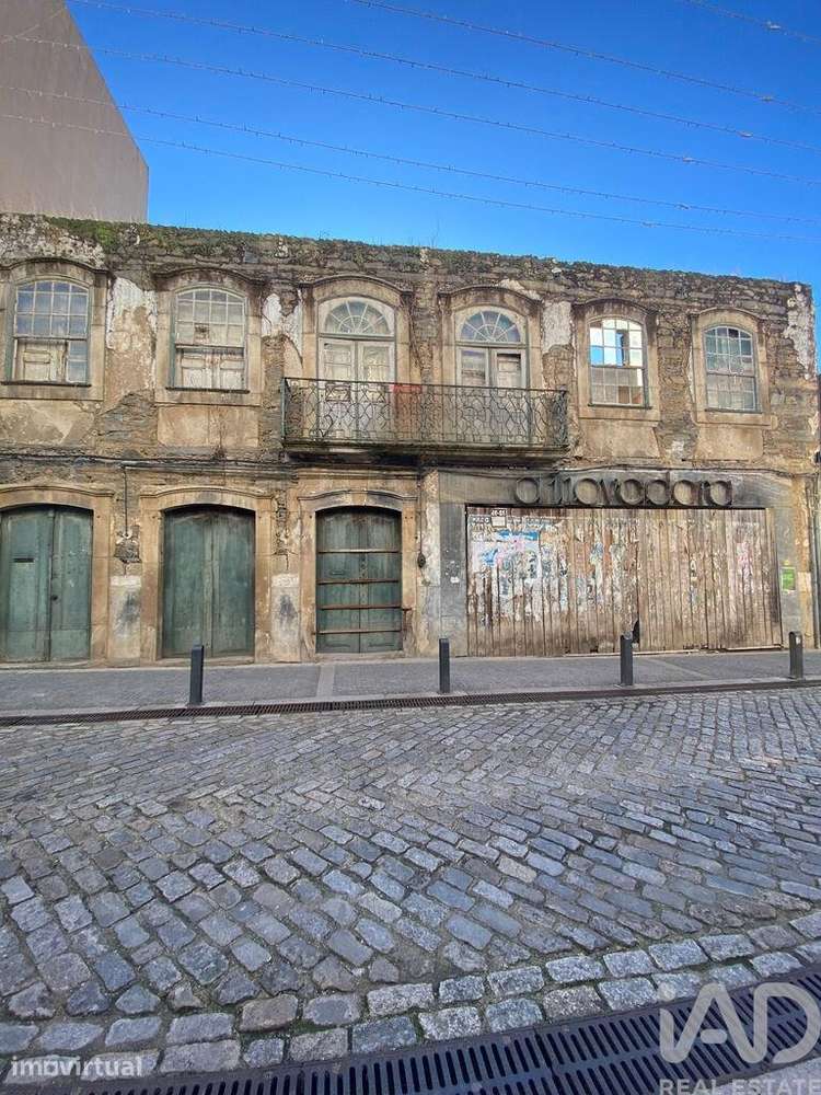 Prédio em Peso da Régua e Godim de 1092,00 m2 - Grande imagem: 5/30
