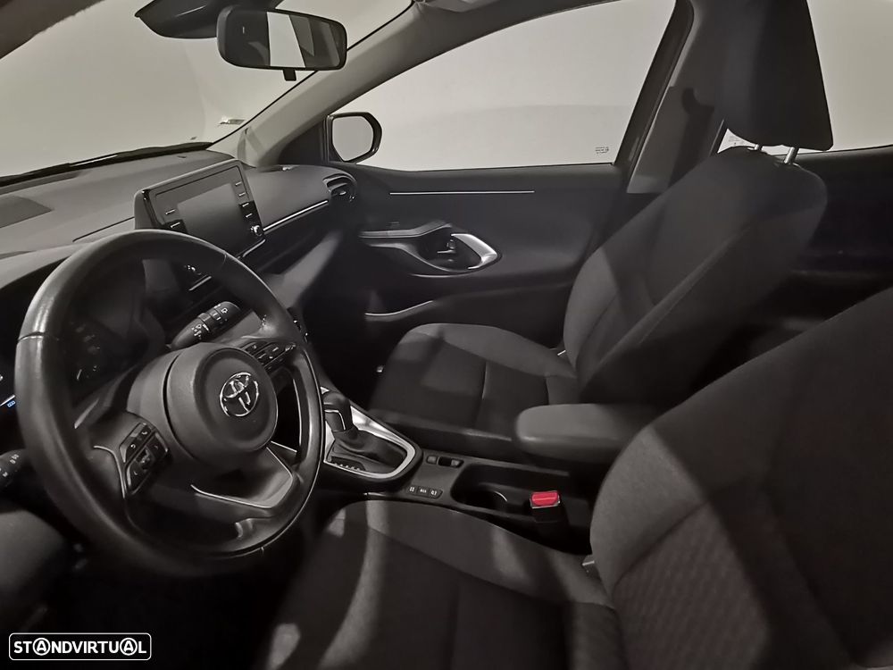 Toyota Yaris 1.5 HDF Comfort Plus - 12