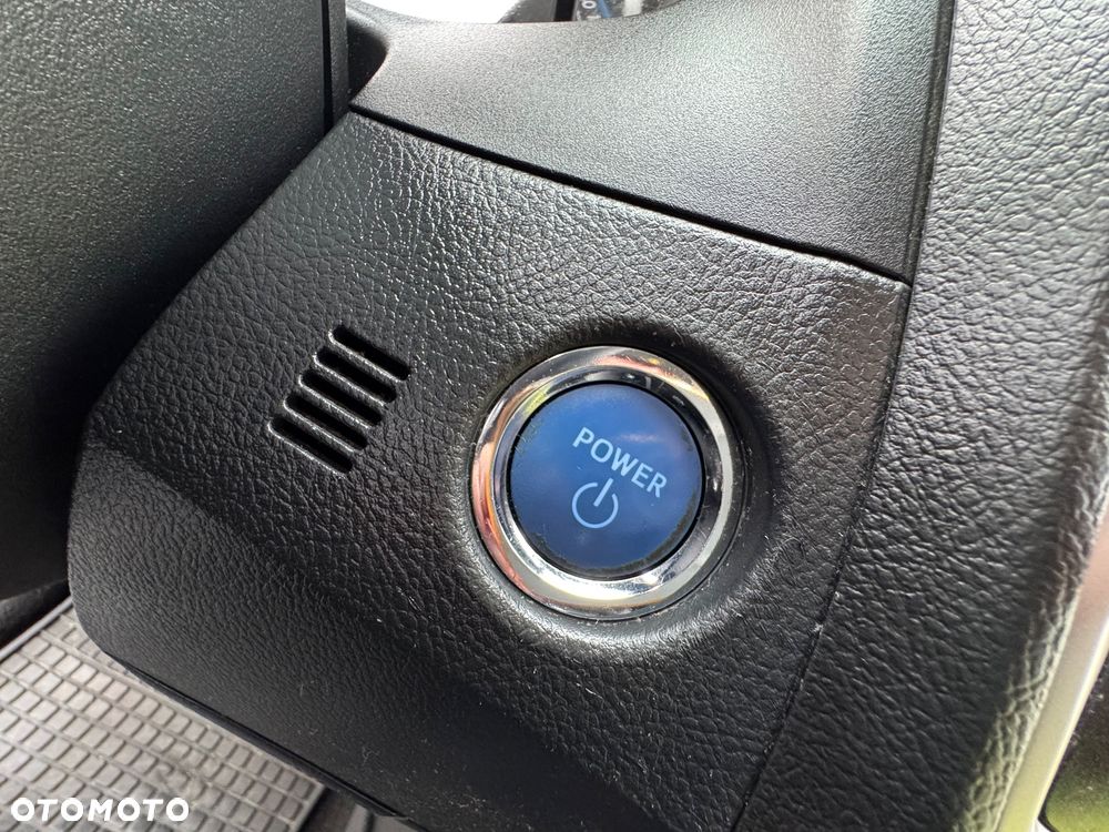 Toyota Auris 1.8 HSD Luna - 22