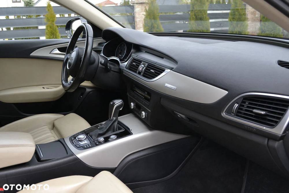 Audi A6 Allroad - 33