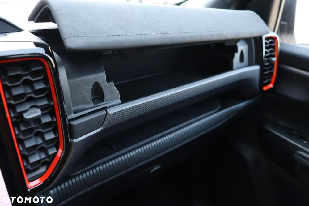 Ford Ranger Raptor - 17