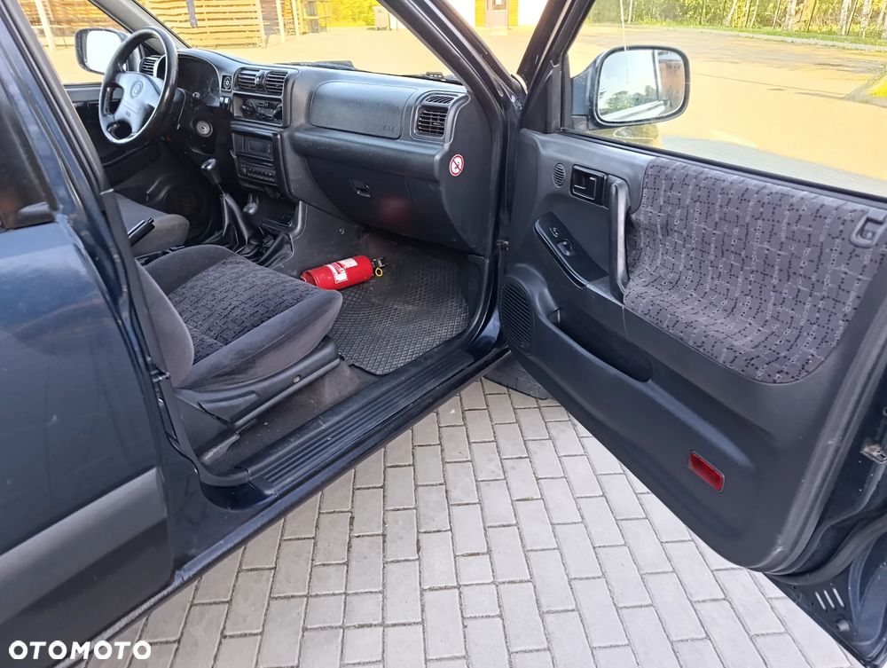 Opel Frontera - 16