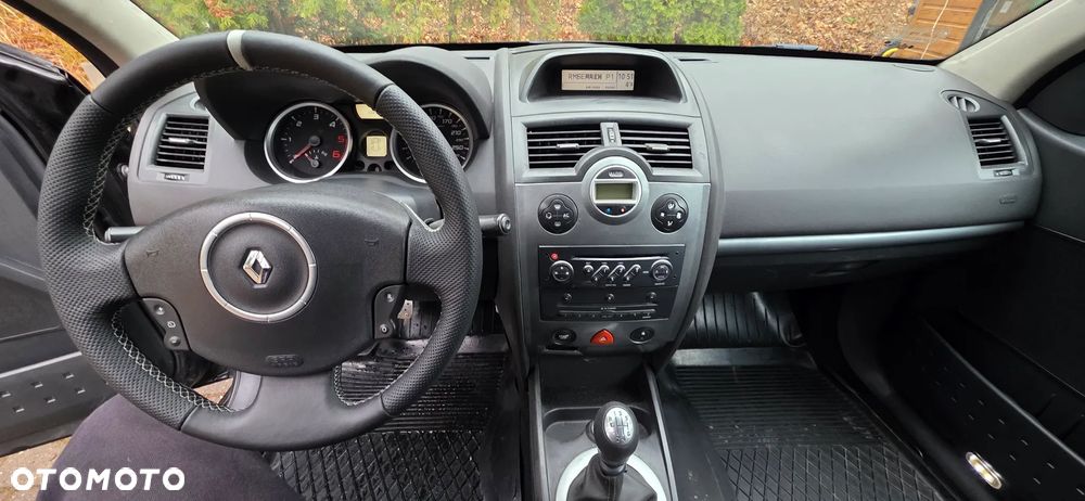 Renault Megane 2.0 dCi Dynamique - 10