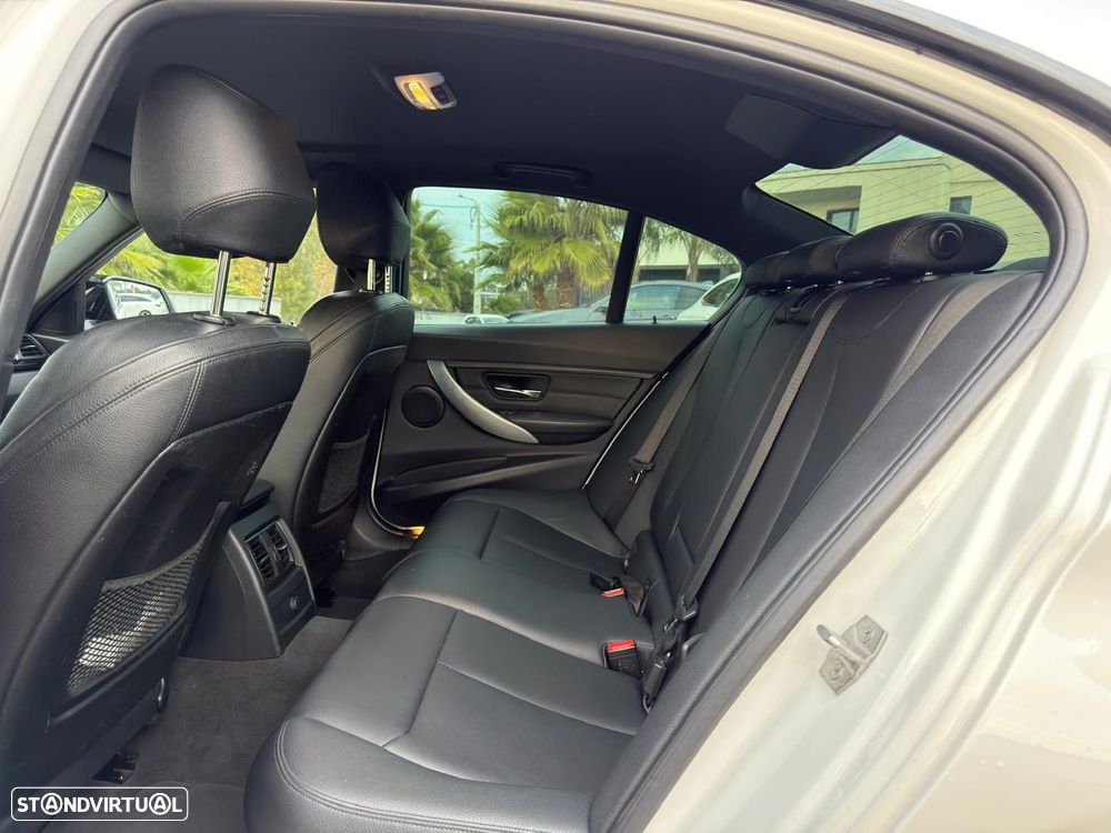 BMW 318 d Pack M Auto - 17
