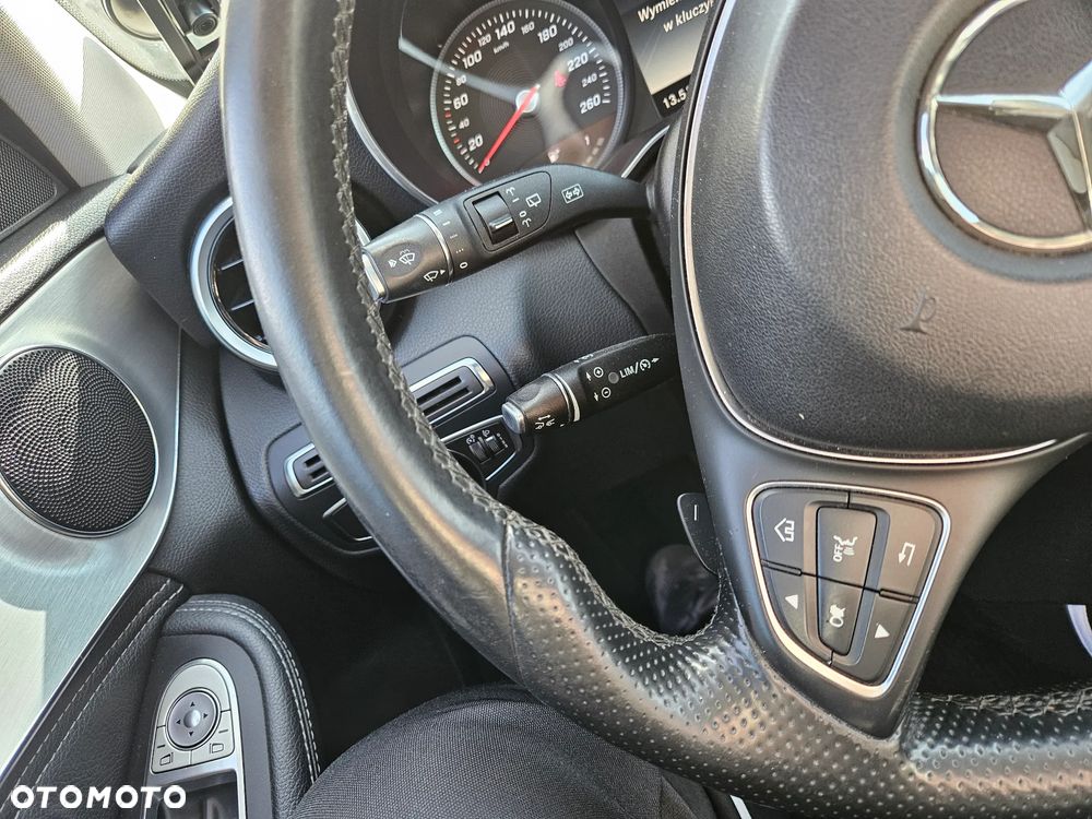 Mercedes-Benz Klasa C 200 (BlueTEC) d 7G-TRONIC Exclusive - 29