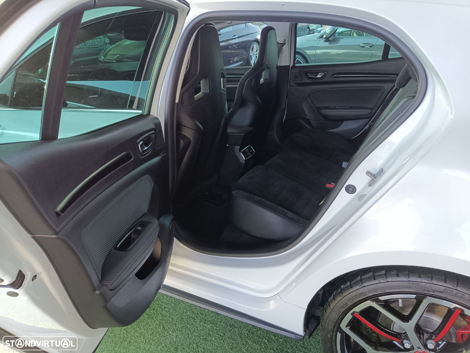 Renault Mégane TCe 300 GPF EDC R.S. TROPHY - 50