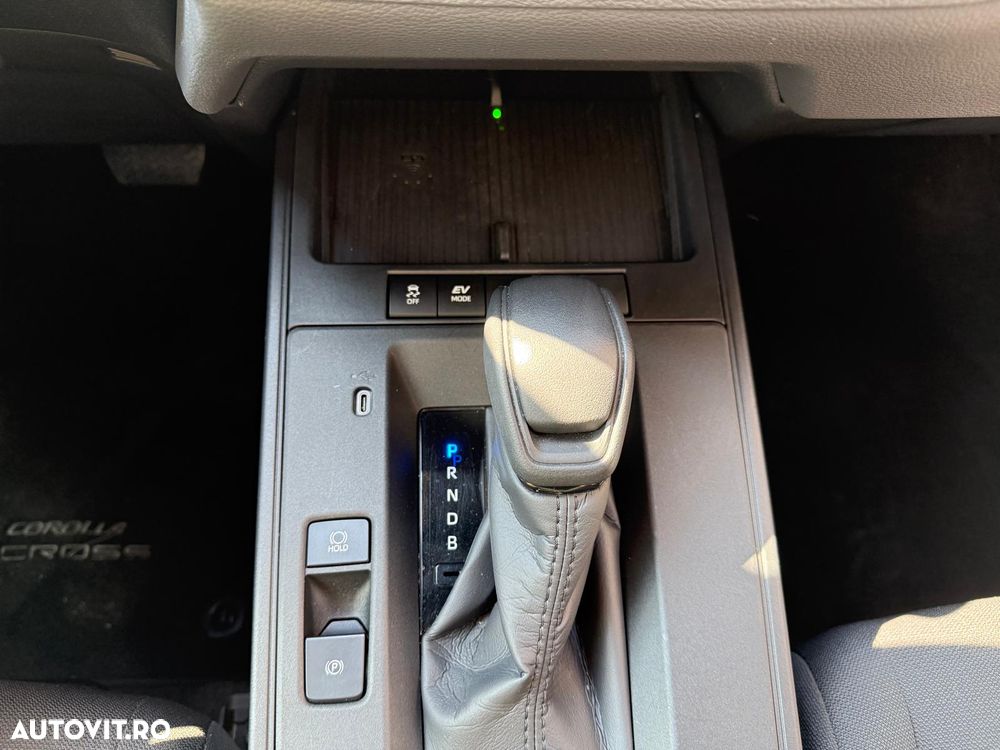 Toyota Corolla Cross - 21