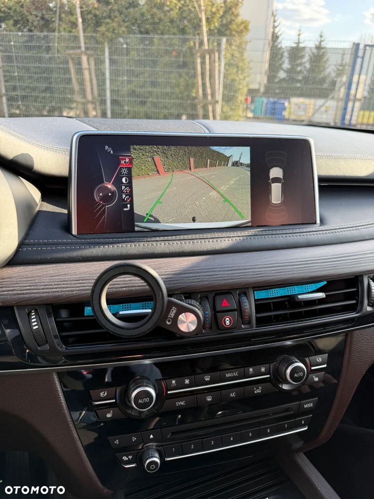 BMW X5 xDrive40d - 15