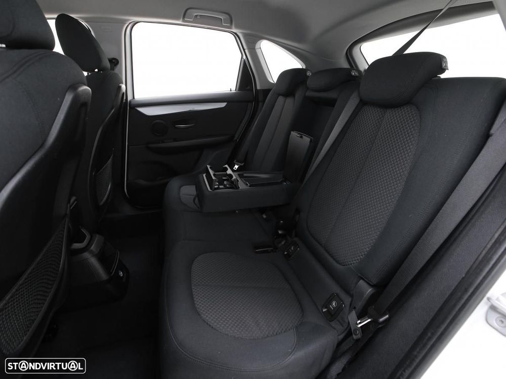 BMW 216 Active Tourer - 9