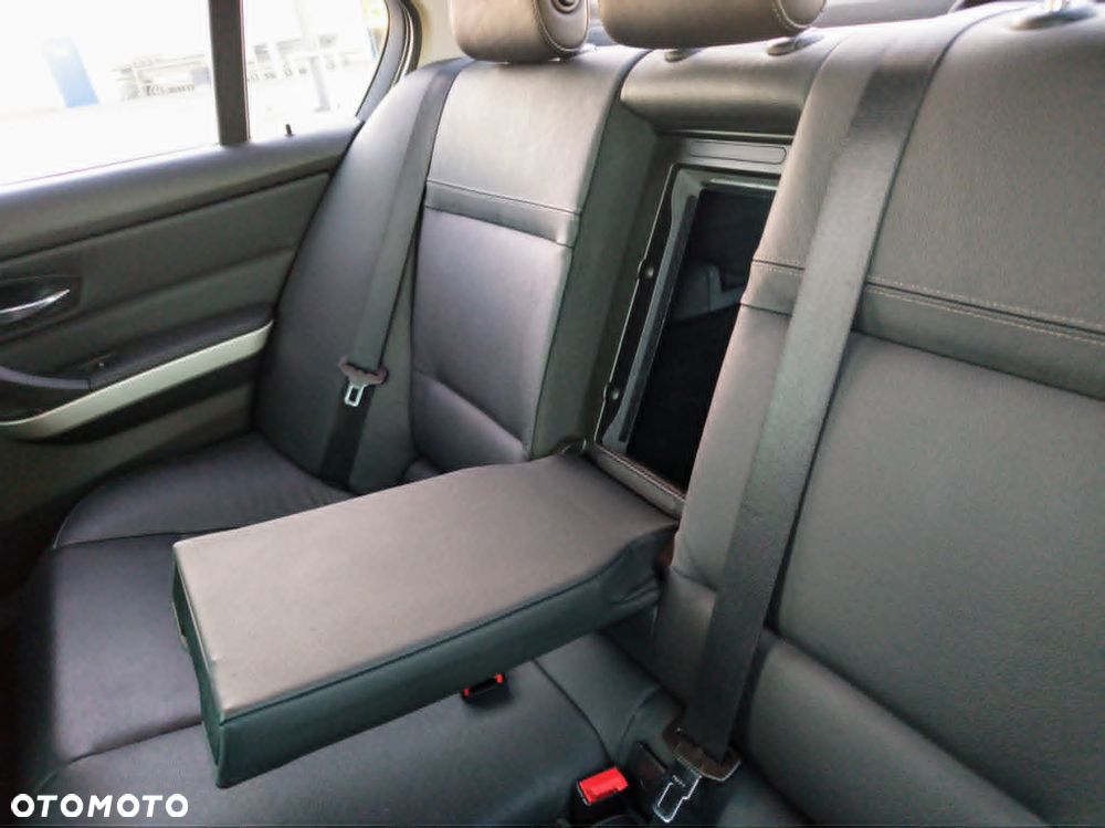 BMW Seria 3 316d - 8