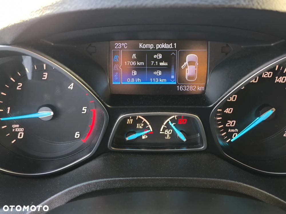 Ford Kuga 2.0 TDCi FWD Titanium - 27
