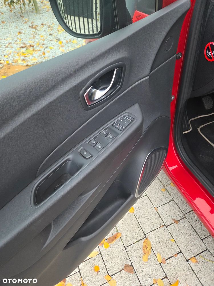 Renault Captur - 13