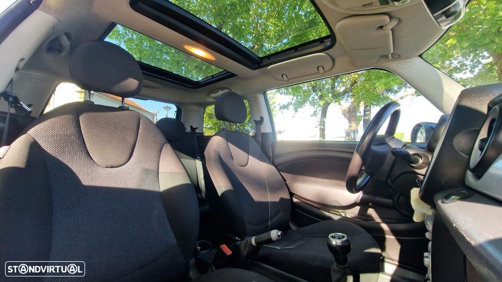 MINI 3 Portas Cooper D - 11