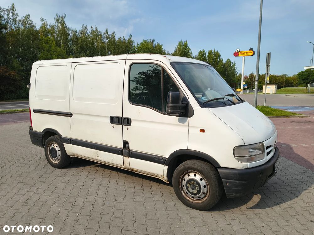 Nissan Interstar - 1