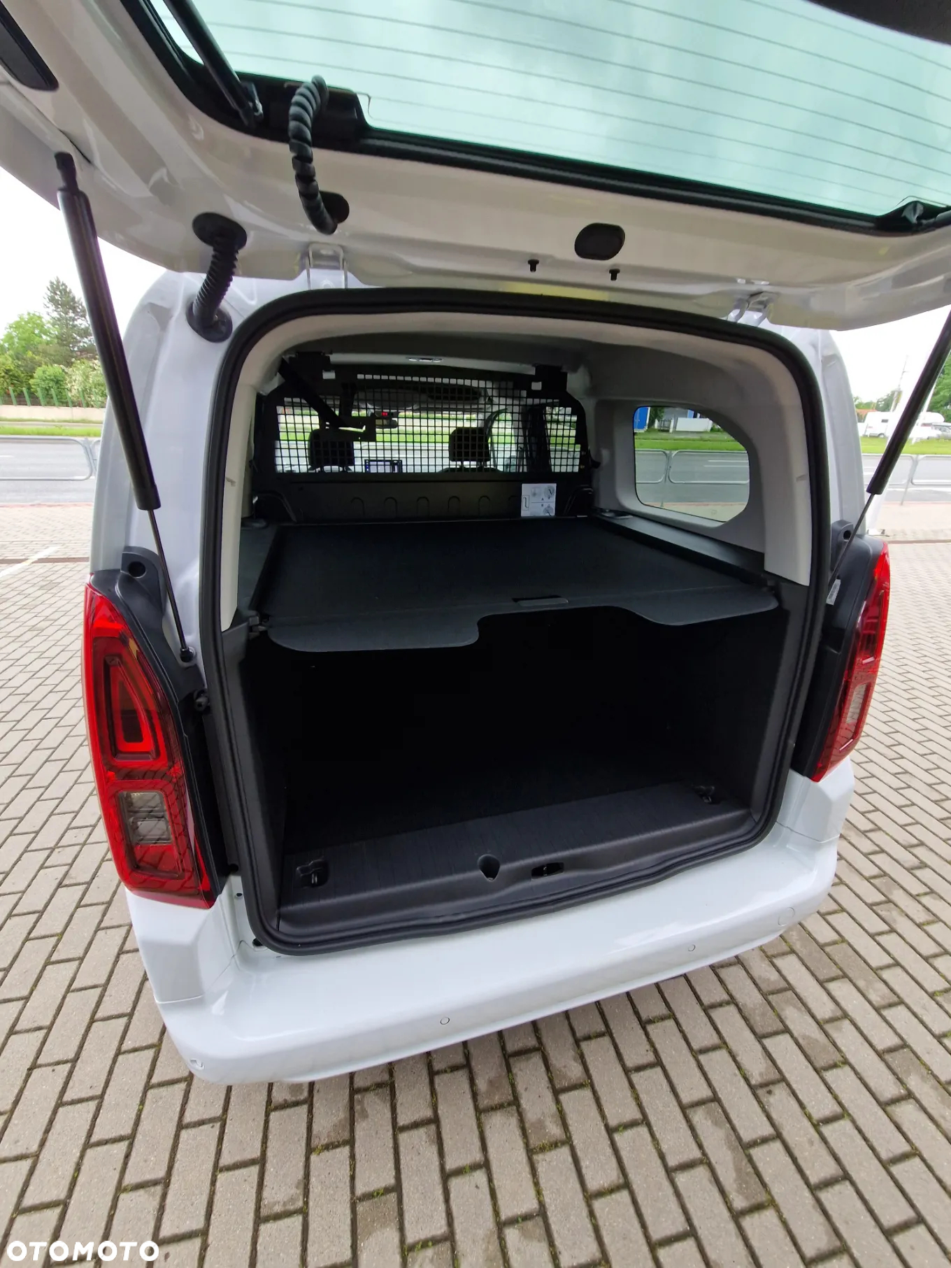 Opel Combo Cargo XL 1.5 CDTI S&S 2,4t (bryg.) - 12