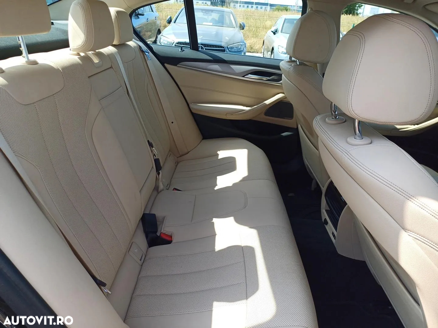 BMW Seria 5 530e xDrive Aut. - 25