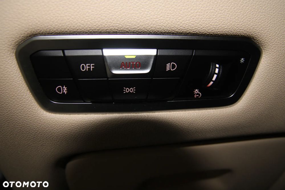 BMW X5 xDrive25d - 22