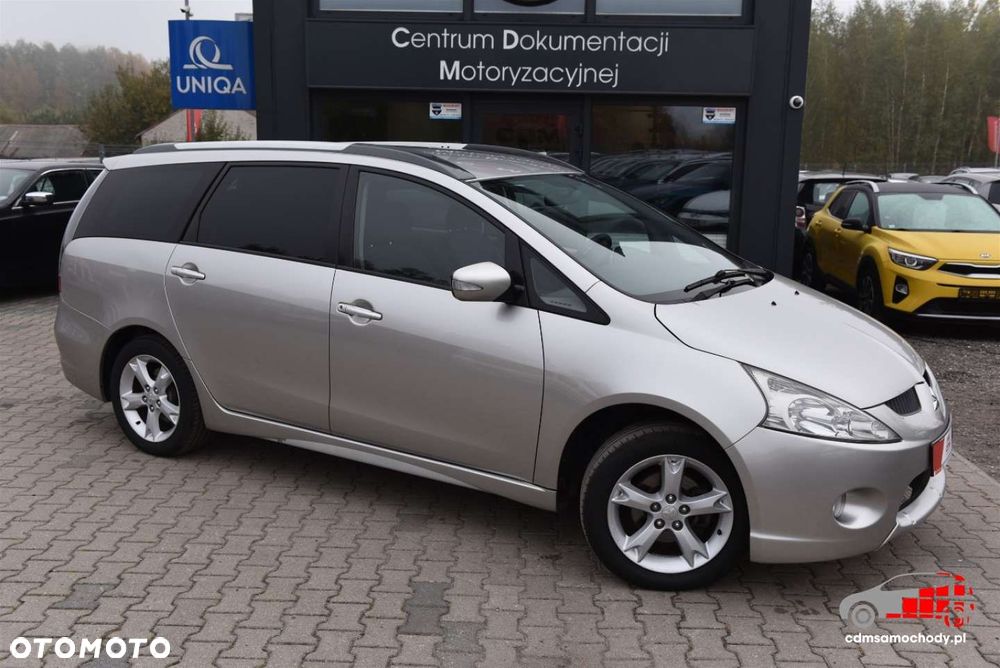 Mitsubishi Grandis - 4