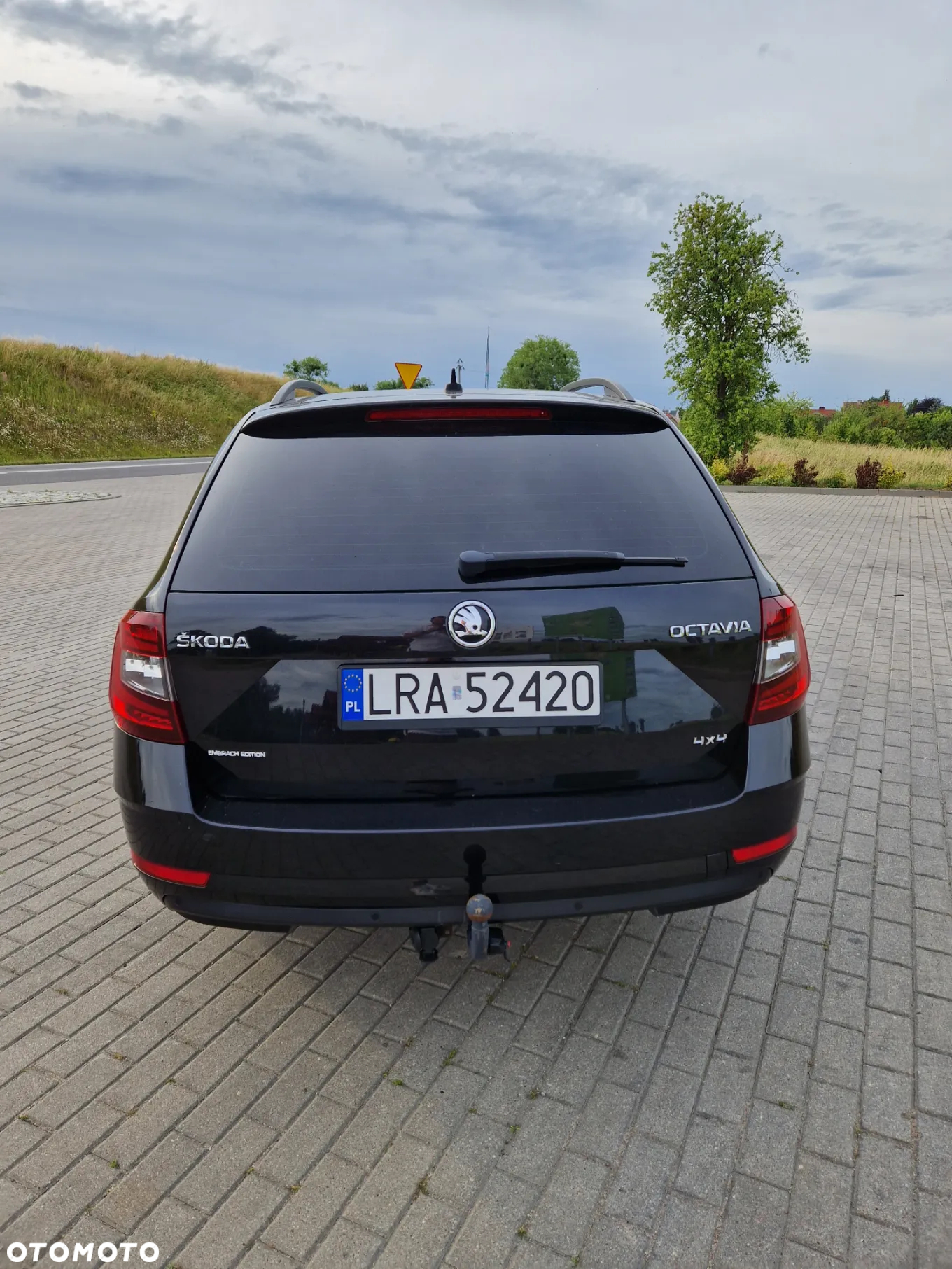 Skoda Octavia Combi 1.8 TSI 4x4 DSG Ambition - 4