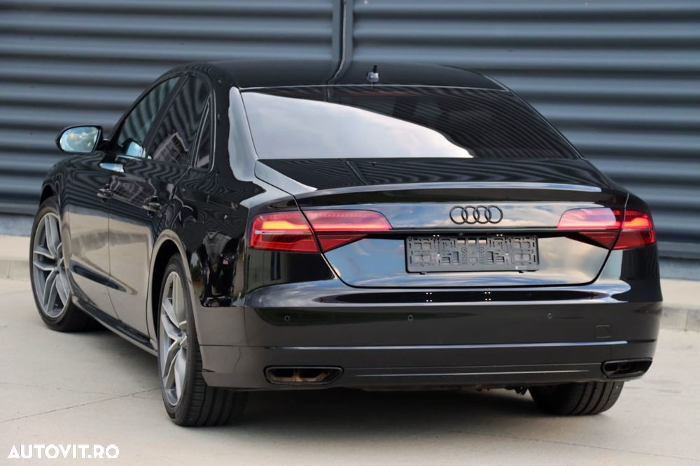 Audi A8 - 7