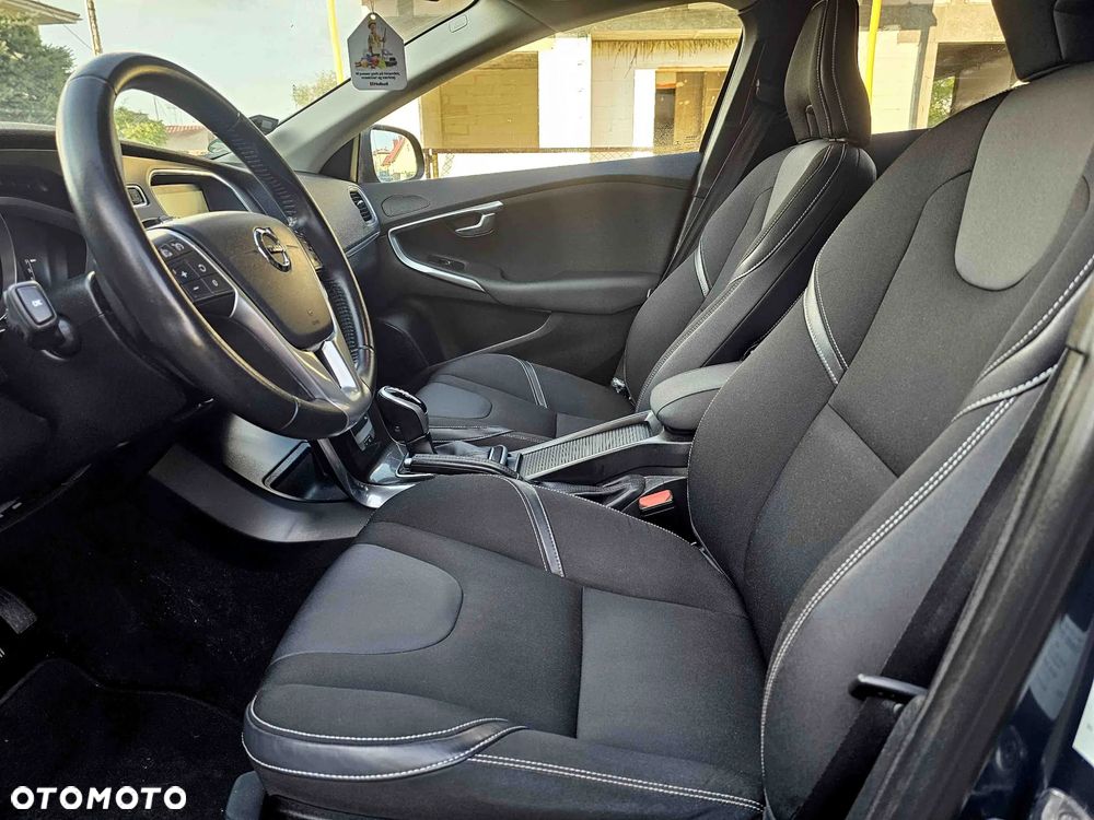 Volvo V40 D4 Geartronic Summum - 20